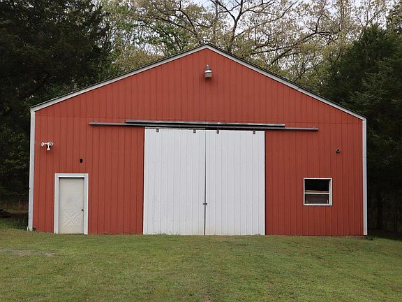 4th image of 110 Thomas Rd