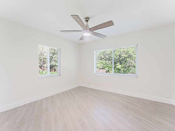 3rd image of 323 NW Spanish River Blvd