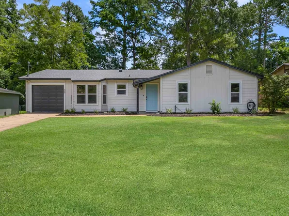 3225 Riddle Dr, Tallahassee, FL 32309