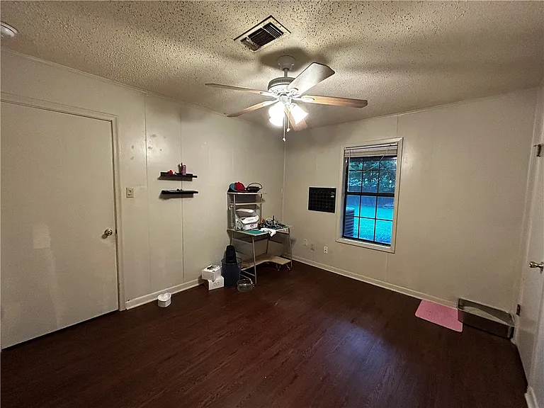 405 Live Oak St #A — Photo 9