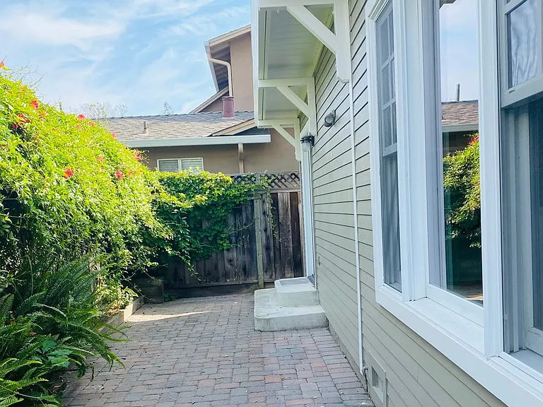 Side yard