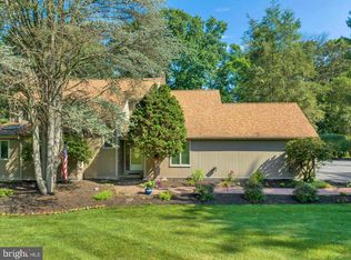689 Mimosa Tree Ln, West Chester, PA 19380