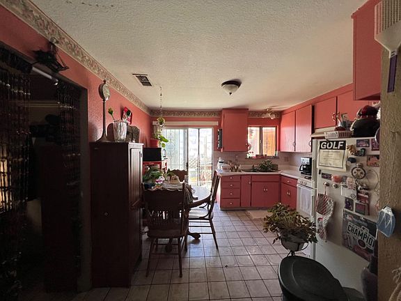 5th image of 2611 Lee Ave