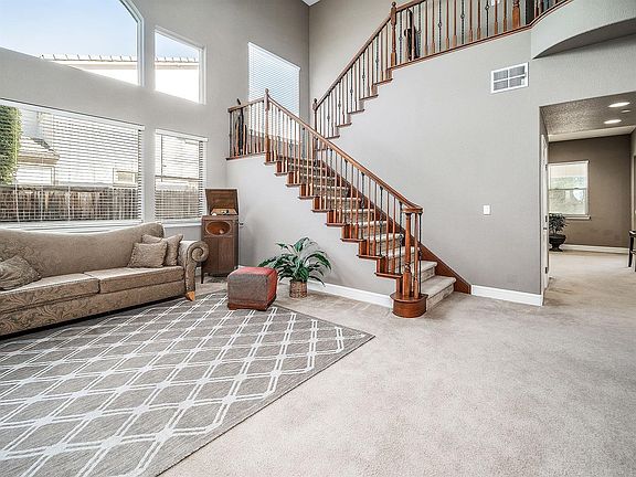 2nd image of 2111 Donovan Dr