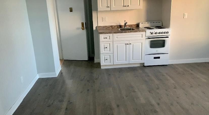 1st image of 235 E Broadway #L