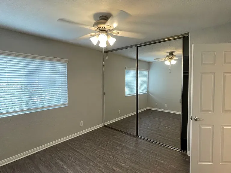 Park Plaza Apartments — Photo 89