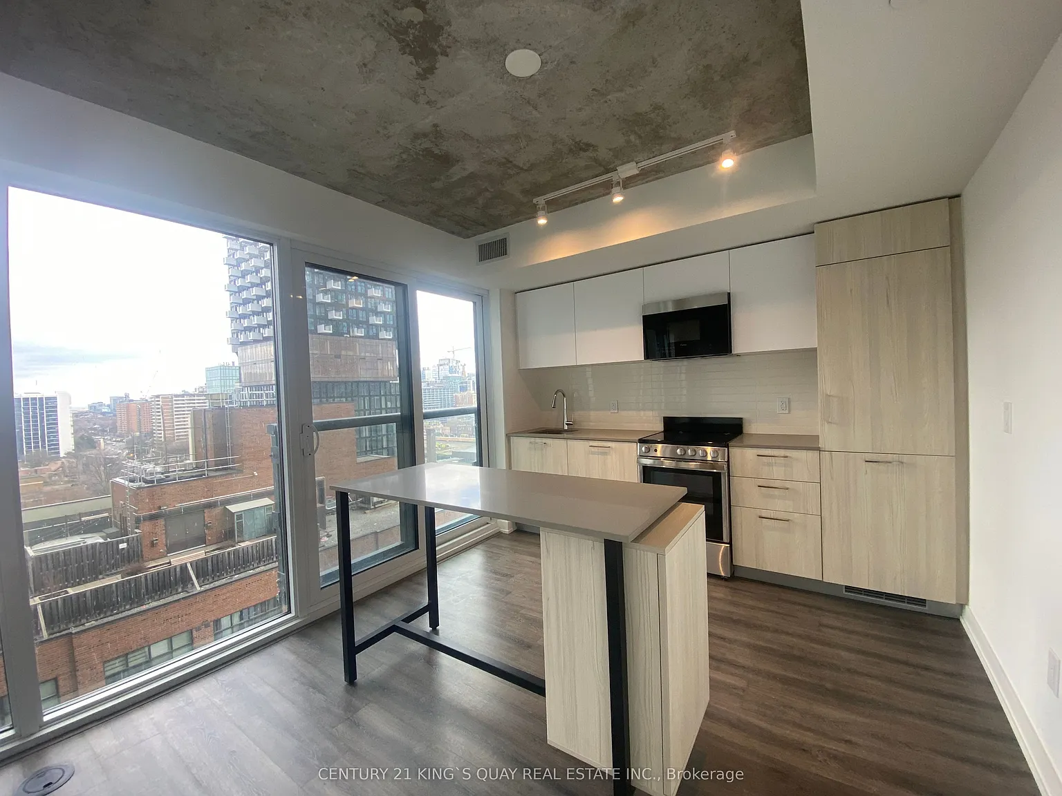 1 bed, $2,200 — Photo 4