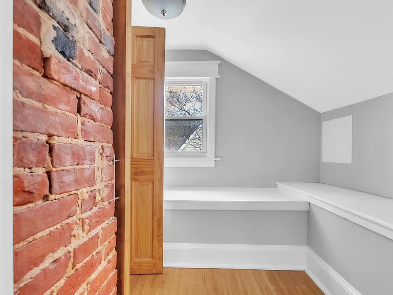 4109 Crittenden St #MAIN — Photo 18