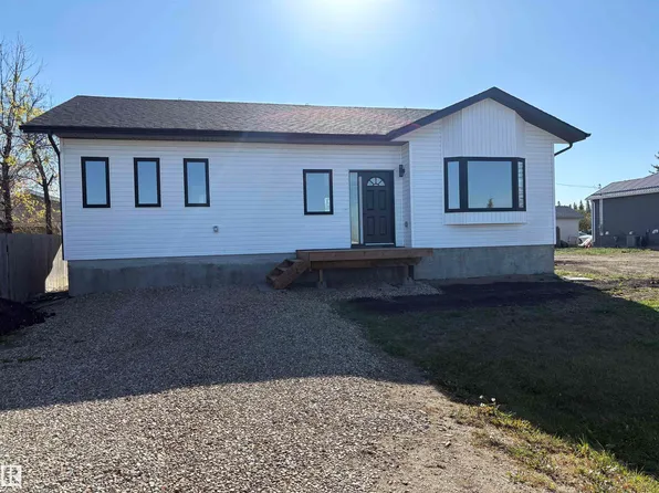 4505 53rd Ave, Mannville, AB T0B 2W0