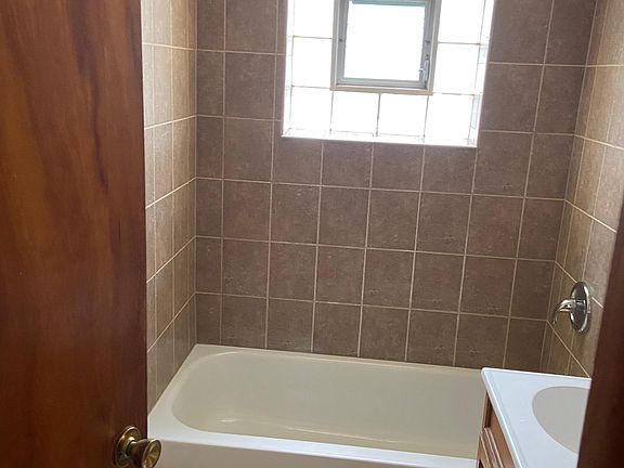 4th image of 500 Bethel Dr #1