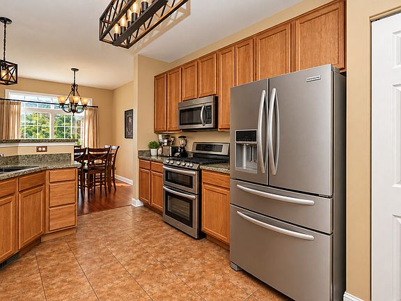 5th image of 446 E Bay Tree Cir #446