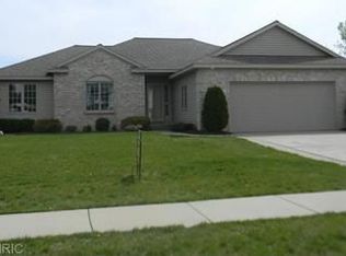 958 Sunset Hills Ave NW, Grand Rapids, MI 49534