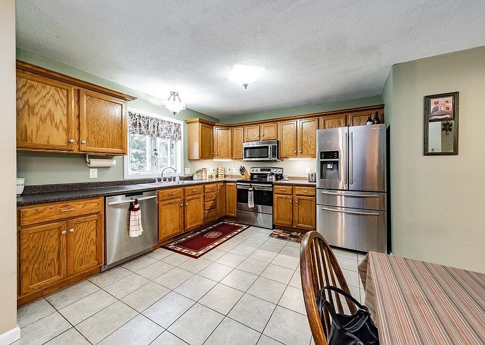 21 Old Chester Rd, Huntington, MA 01050 Zillow