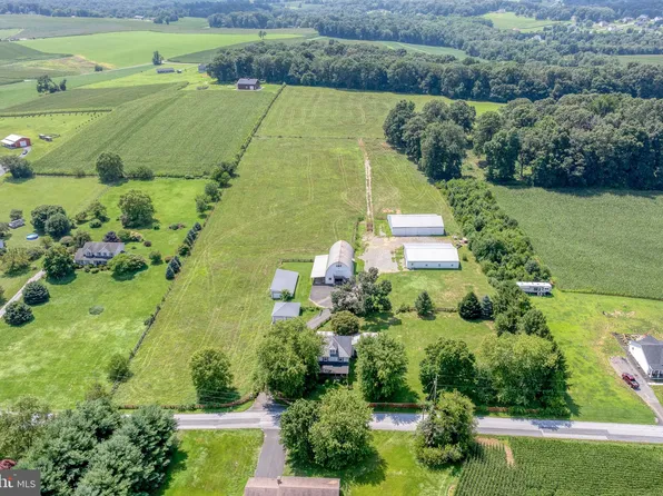 202 Hunt Club Rd, Fawn Grove, PA 17321