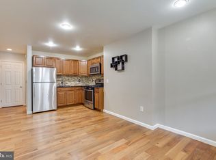 662 N 33rd St #1, Philadelphia, PA 19104