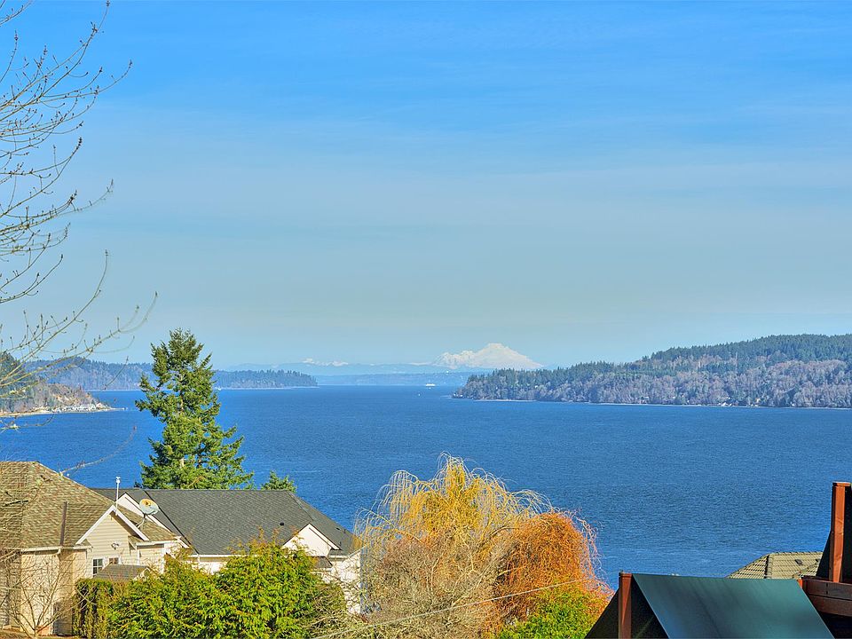 Views North to Mt. Baker