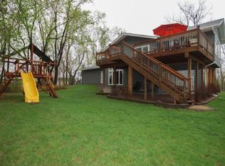 2350 Muhlenhardt Rd, Shakopee, MN 55379