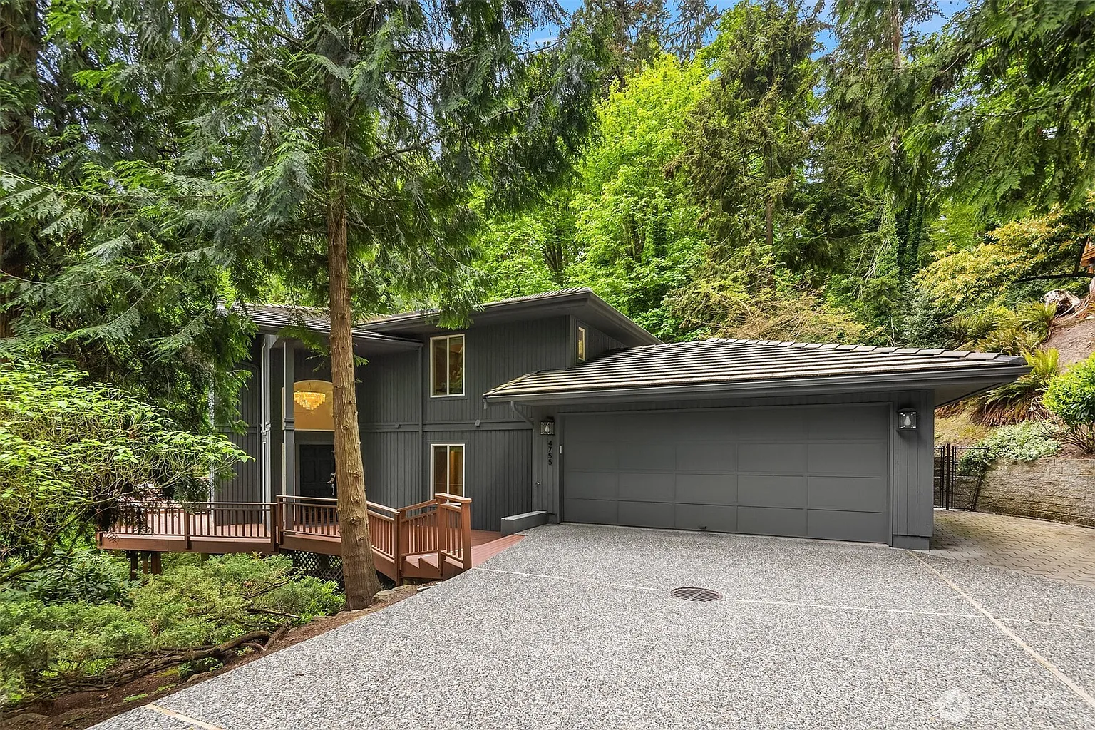 4755 Fernridge Lane photo 1