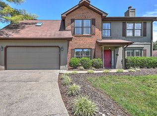 226 Willowbend Ct, Kingsport, TN 37664