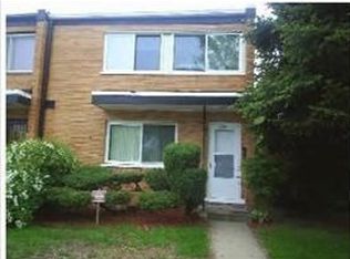 2255 E 100th St, Chicago, IL 60617