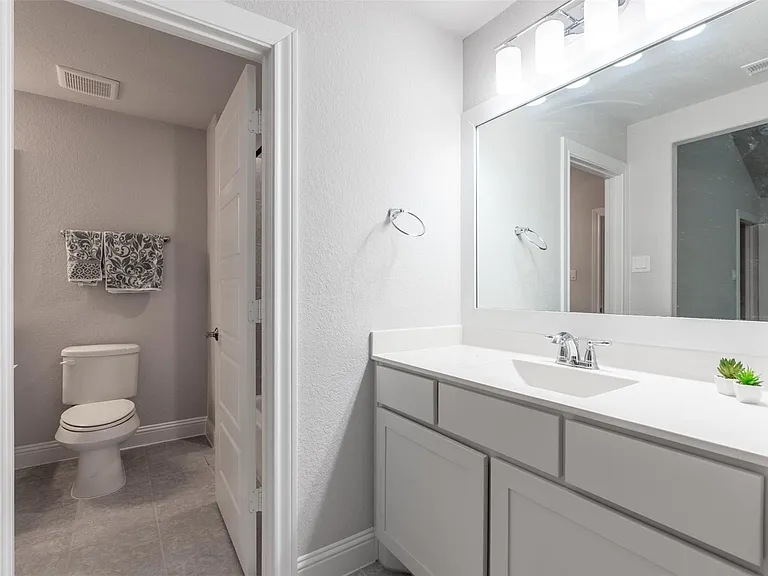 16611 Highland Country Dr — Photo 25