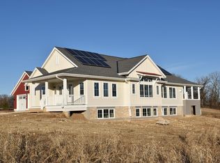 W195S7548 Woodland Pl, Muskego, WI 53150