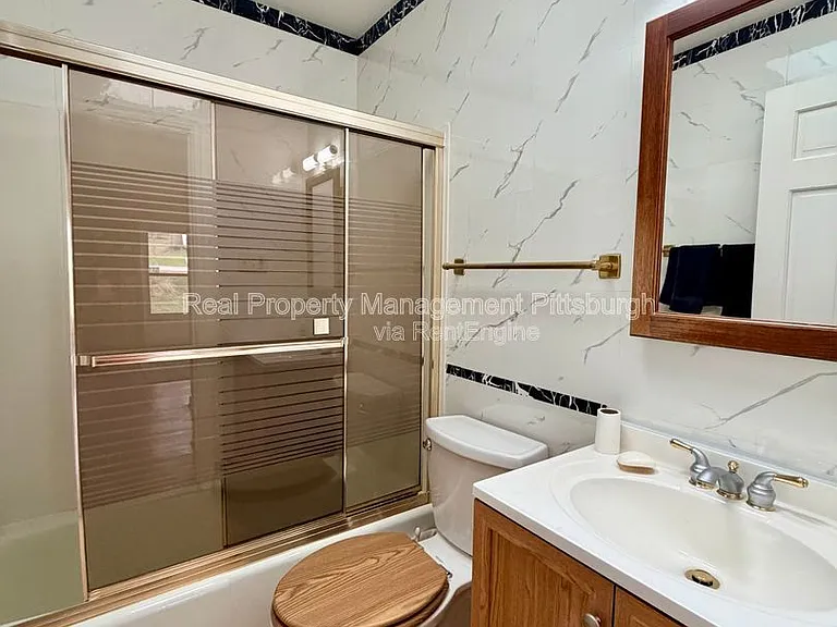 400 Patterson Rd — Photo 10