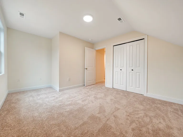 117 Parker Ln — Photo 11