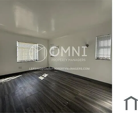 9747 Somerset Ave — Photo 3