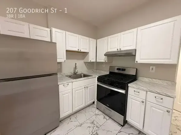 207 Goodrich St, Hamden, CT