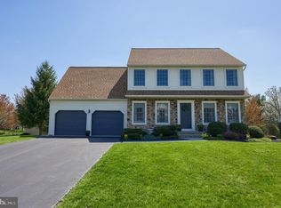 362 Squire Ln, Lititz, PA 17543