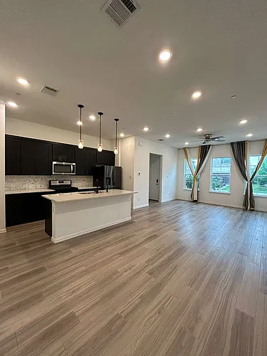 9935 Michael Irvin St Photo 1