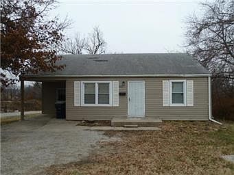 1st image of 3049 E 77th St
