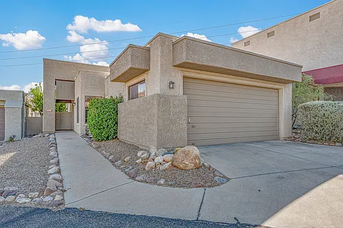 5557 N Crystal Mist Pl Photo 1