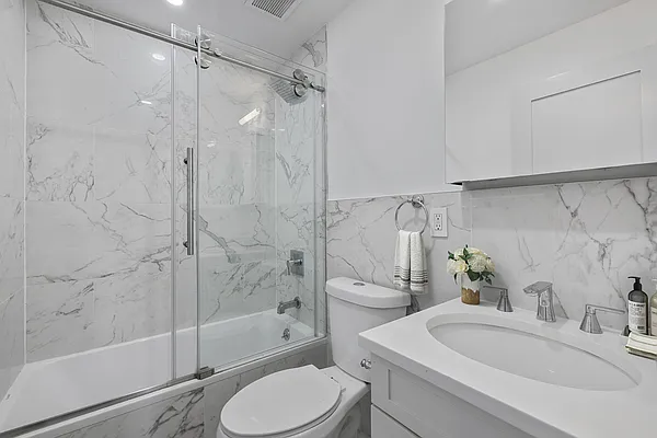 APARTMENT VOL.0〜12 セット 200 East 66th Street #A1402 in Lenox Hill, Manhattan
