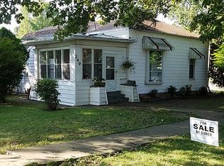 249 W Bowyer St, Bement, IL 61813