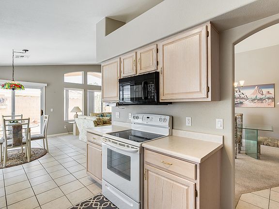 3rd image of 14007 W Paiute Trl
