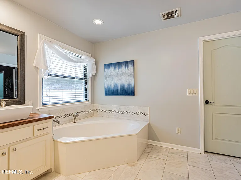 12231 Dividing Oaks Trl E — Photo 19