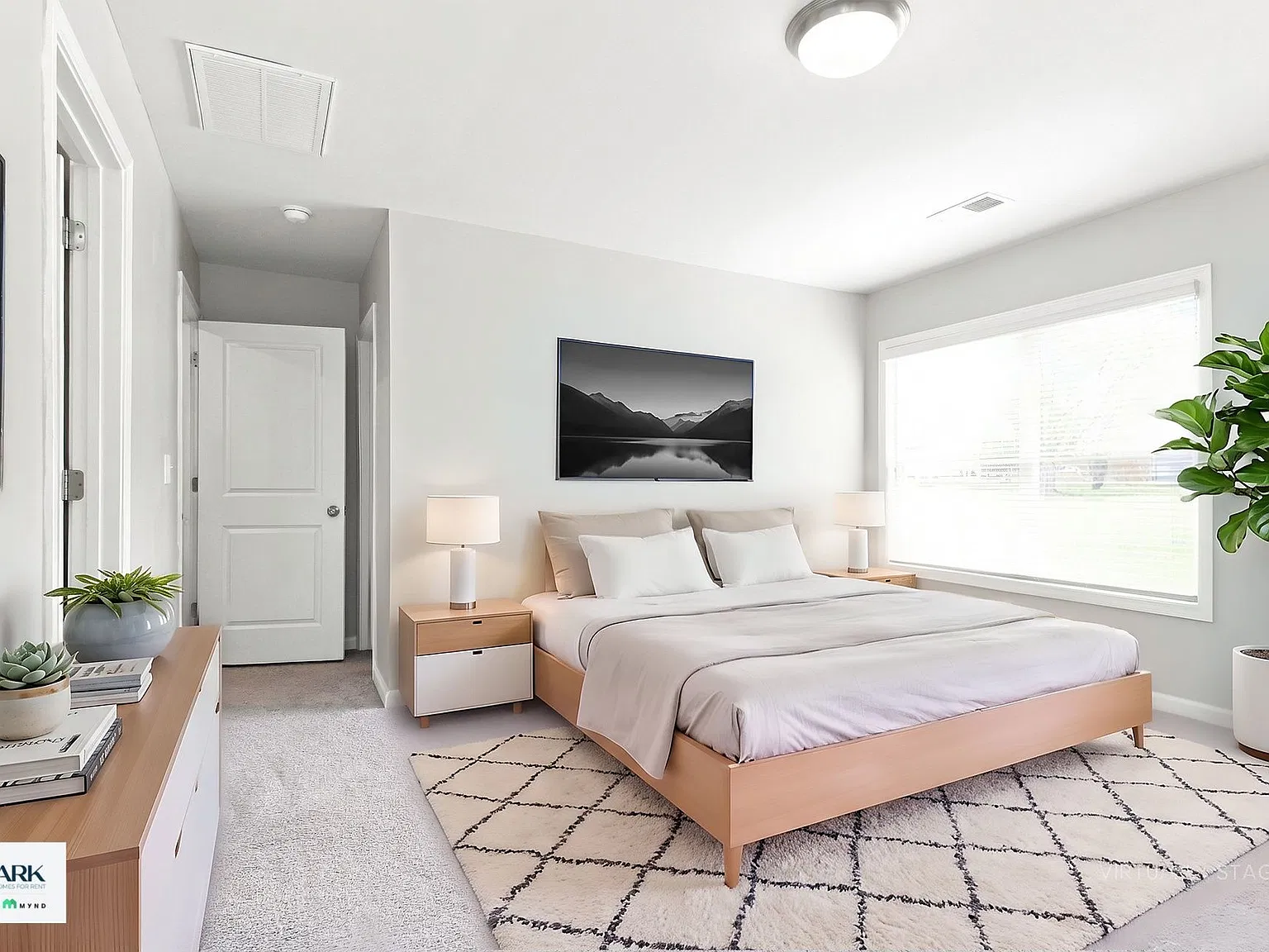 3 bed, 2.0 bath, 1448 sqft, $1,595 — Photo 4