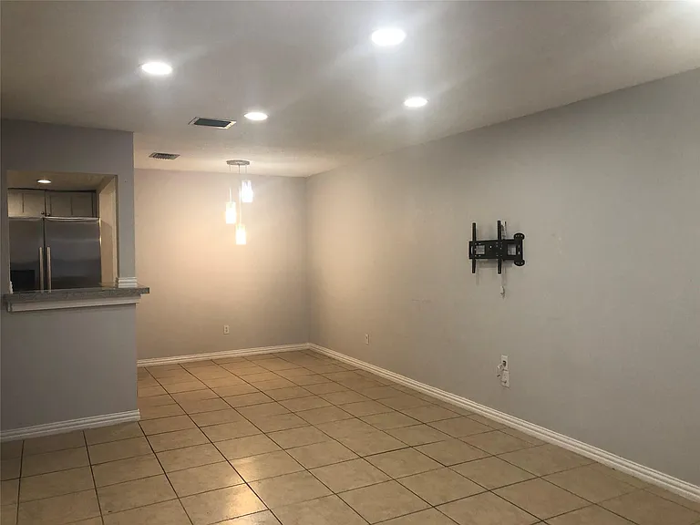 9531 Pagewood Ln — Photo 2