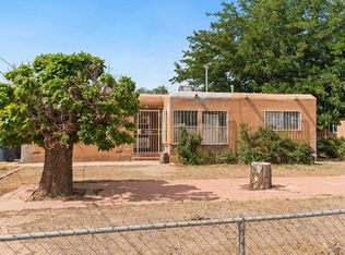 2915 Duranes Rd NW, Albuquerque, NM 87104
