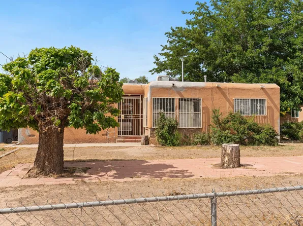 2915 Duranes Rd NW, Albuquerque, NM 87104