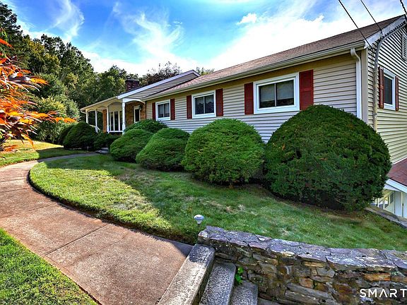 3rd image of 90 Brook Hill Road