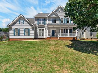 101 Greygate Pl, Cary, NC 27518
