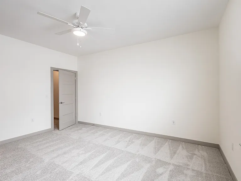 Allure Apartments — Photo 67