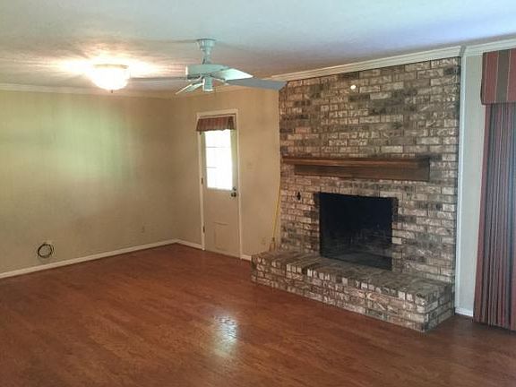 3rd image of 340 County Road 612