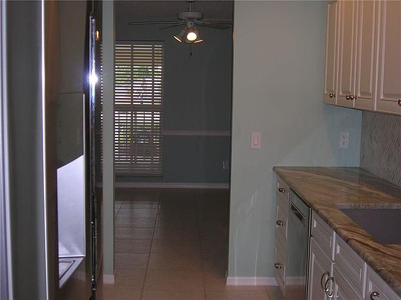 4th image of 870 Lake Orchid Cir Unit 870-205