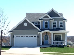 3054 Nostalgic Ct, Hubertus, WI 53033