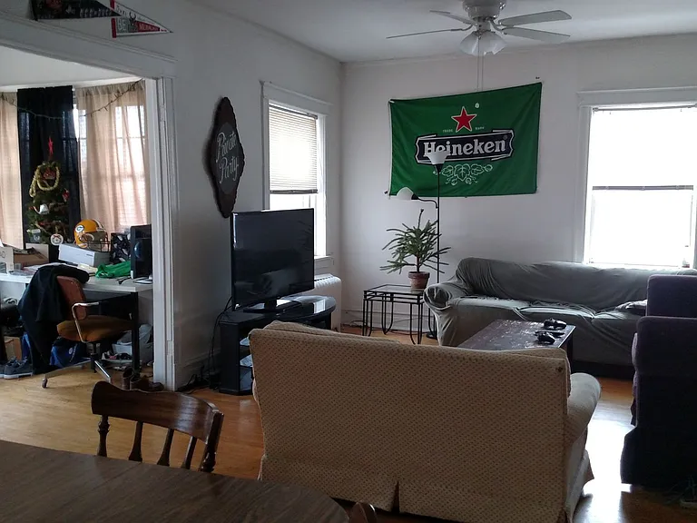 1902 E Linnwood Ave — Photo 44