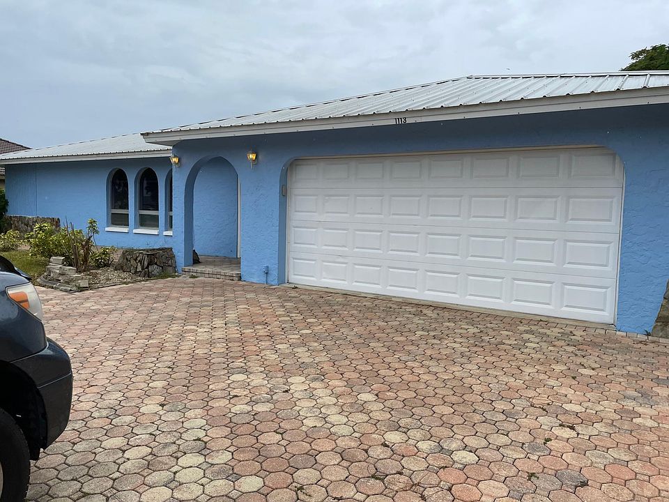 Front entry to home